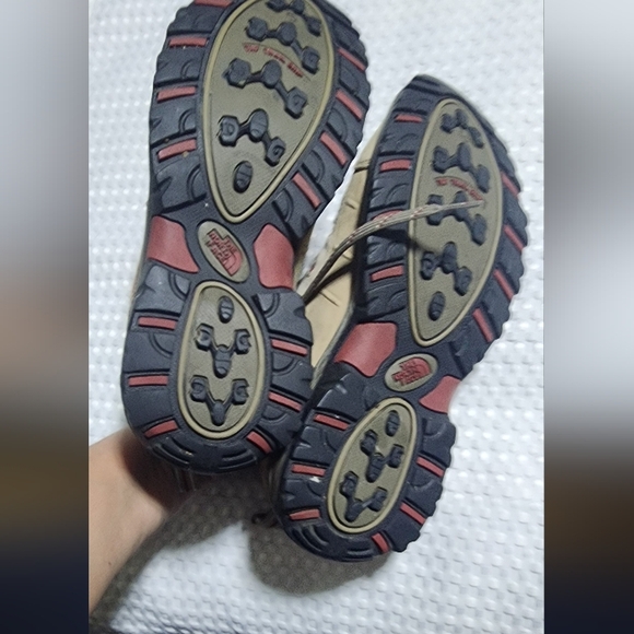 THE NORTH FACE EUC WOMEN'S SIZE 9 SUEDE HIKING SHOES - Picture 8 of 12